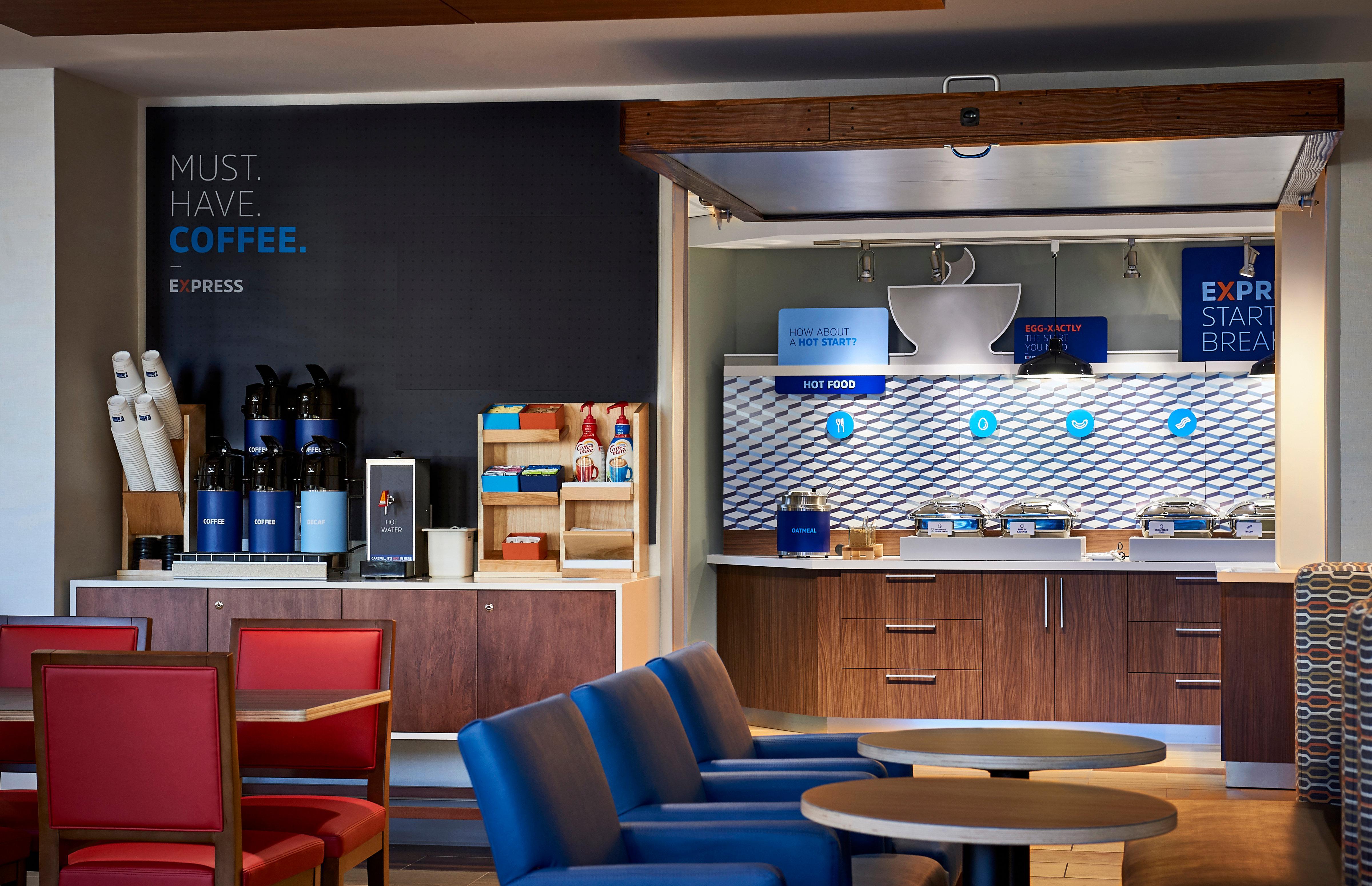 Holiday Inn Express Mystic By Ihg Bagian luar foto