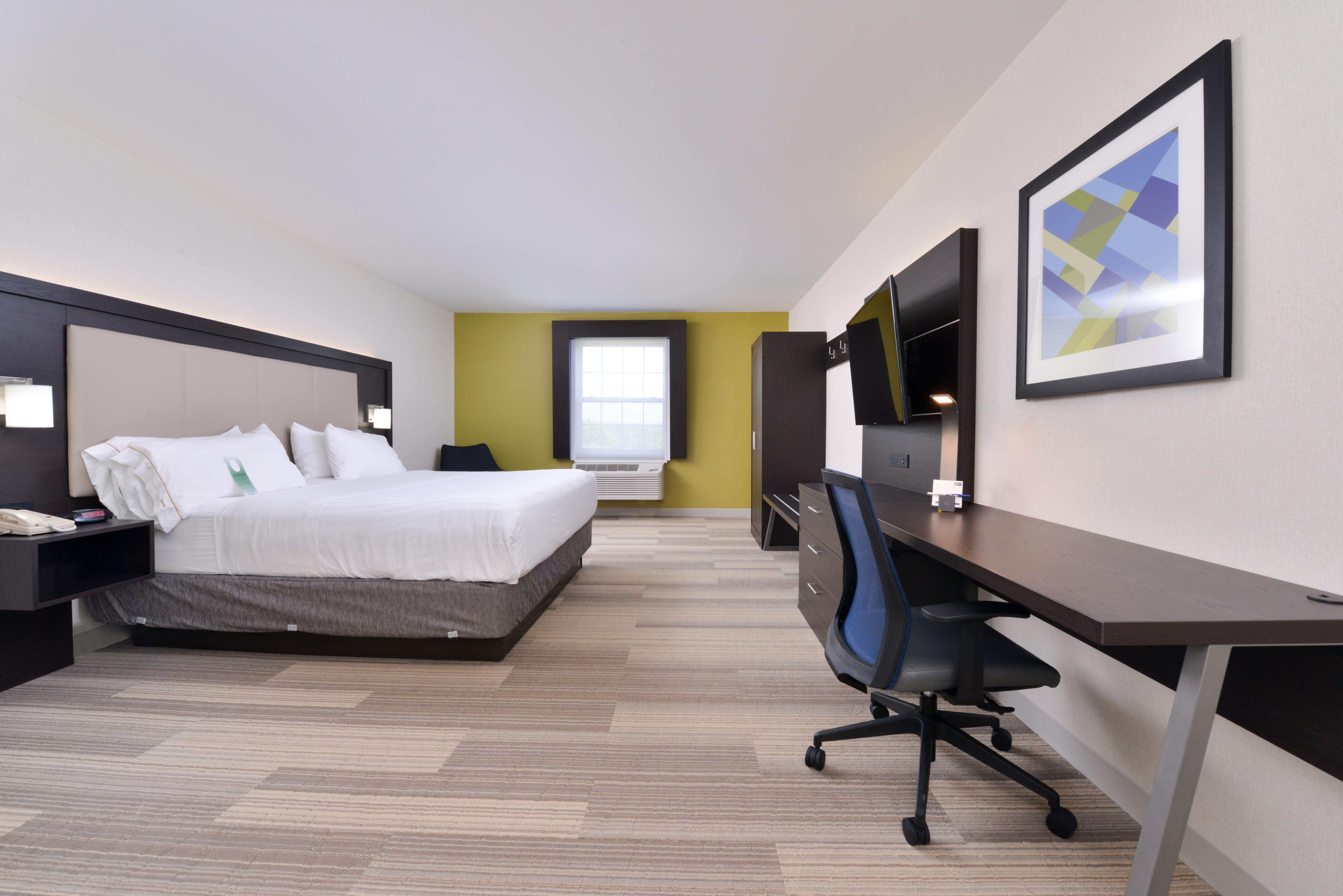 Holiday Inn Express Mystic By Ihg Bagian luar foto